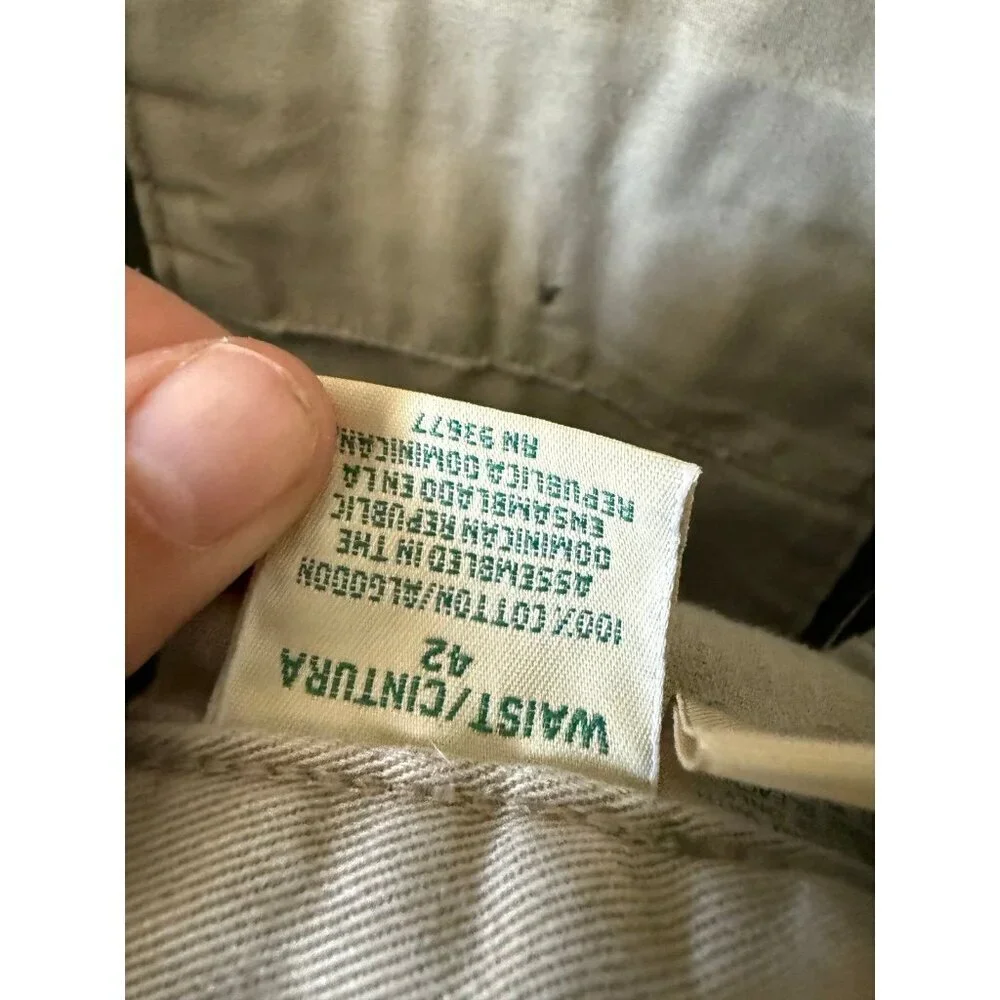 Men’s size 42 muted green shorts